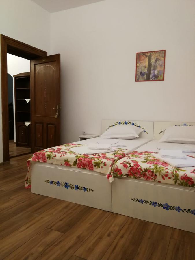 Pensiunea Geostar 2 Curtea De Arges Exterior photo